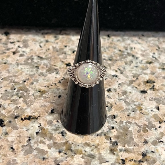 Jewelry - Elegant Silver Opal Ring (Size6 1/2)